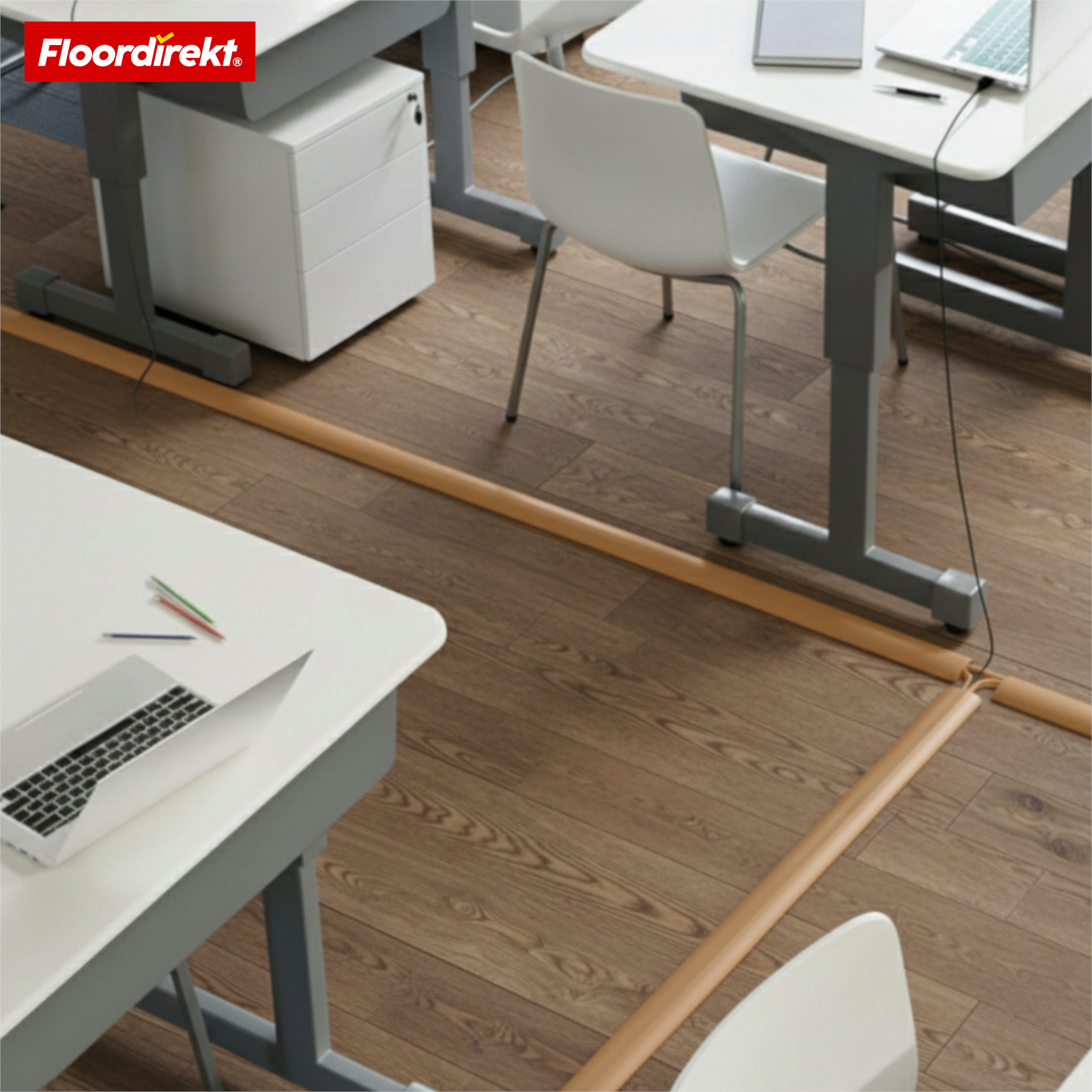 Gulvkabelkanal | Cable Guard | Skridsikker kabelbeskyttelse & snublebeskyttelse | Fleksibel, afkortelig & til 2 kabler op til 8 mm Ø